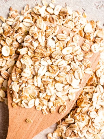 Oats — product reference photograph